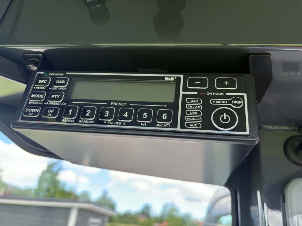 Kobelco SK26SR-7 generator – view 6