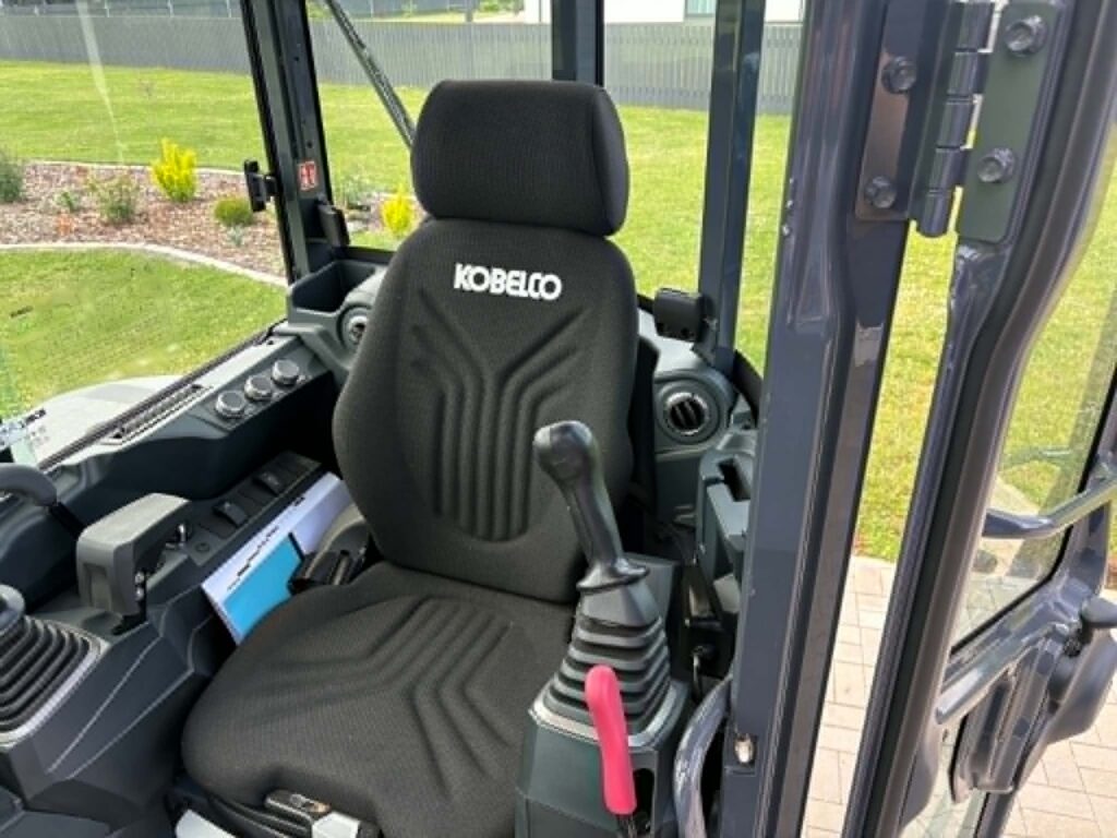 Kobelco SK26SR-7 generator – view 4